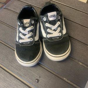 Toddler size 7 Vans ward